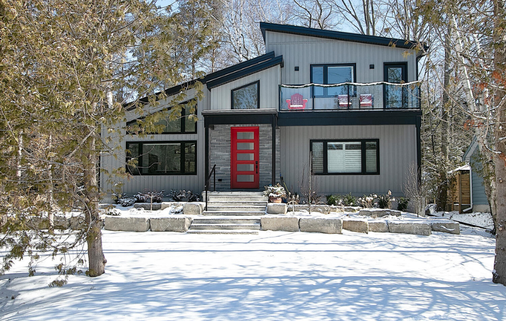 winter Panchos Porch Bayfield Grand Bend Ontario Cottage 3 bedroom cottage vacation rental