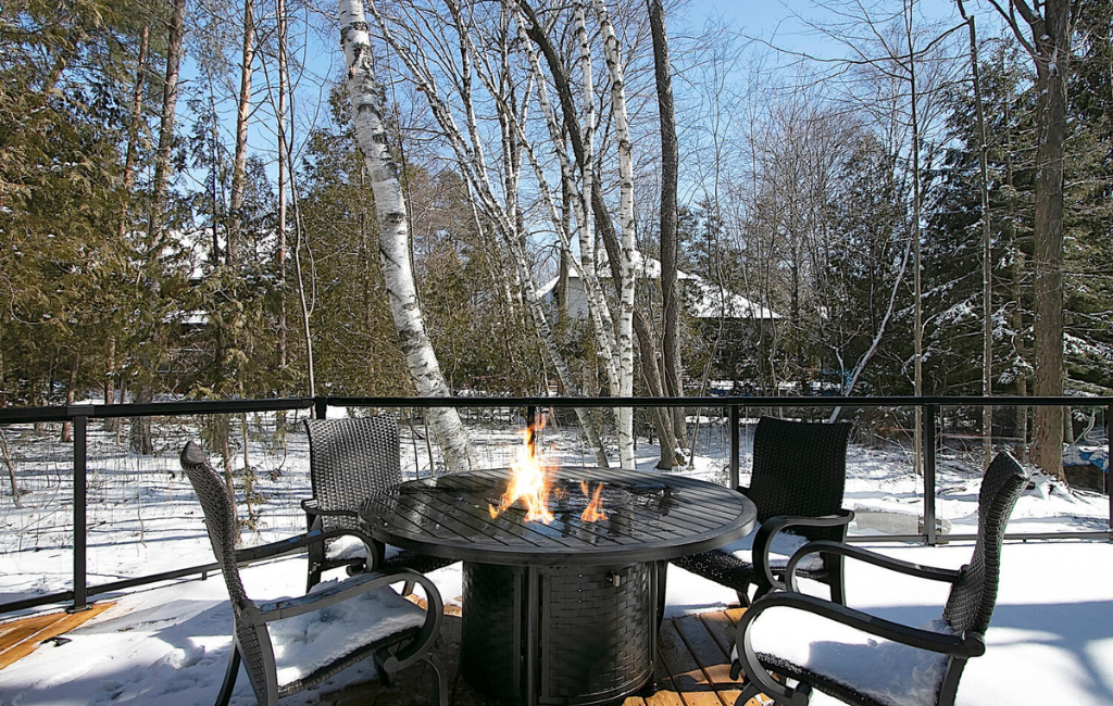 winter Panchos Porch Bayfield Grand Bend Ontario Cottage 3 bedroom cottage vacation rental