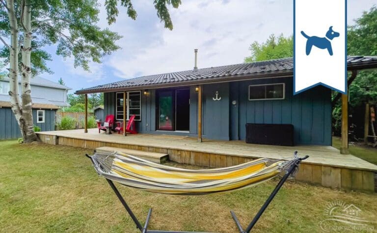 Happy Hideaway cottage vacation rental pet friendly 3bedroom bayfield goderich grand bend lake huron ontario cottage rental public beach access