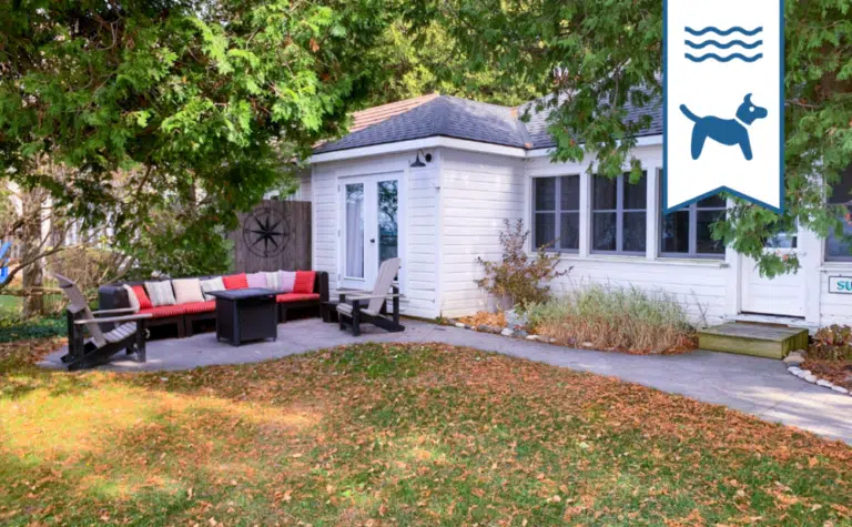 LittleWhite Cottage, Lakeview, lakefront cottage, large yard, bayfield, grand bend, 3bedroom, lake huron, dog friendly
