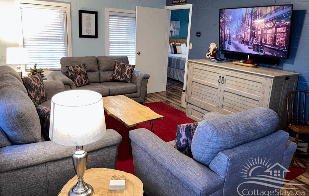 Fiddlers Cottage vacation rental pet friendly 3 bedroom games room bayfield goderich grand bend lake huron ontario winter christmas cottage rental-2