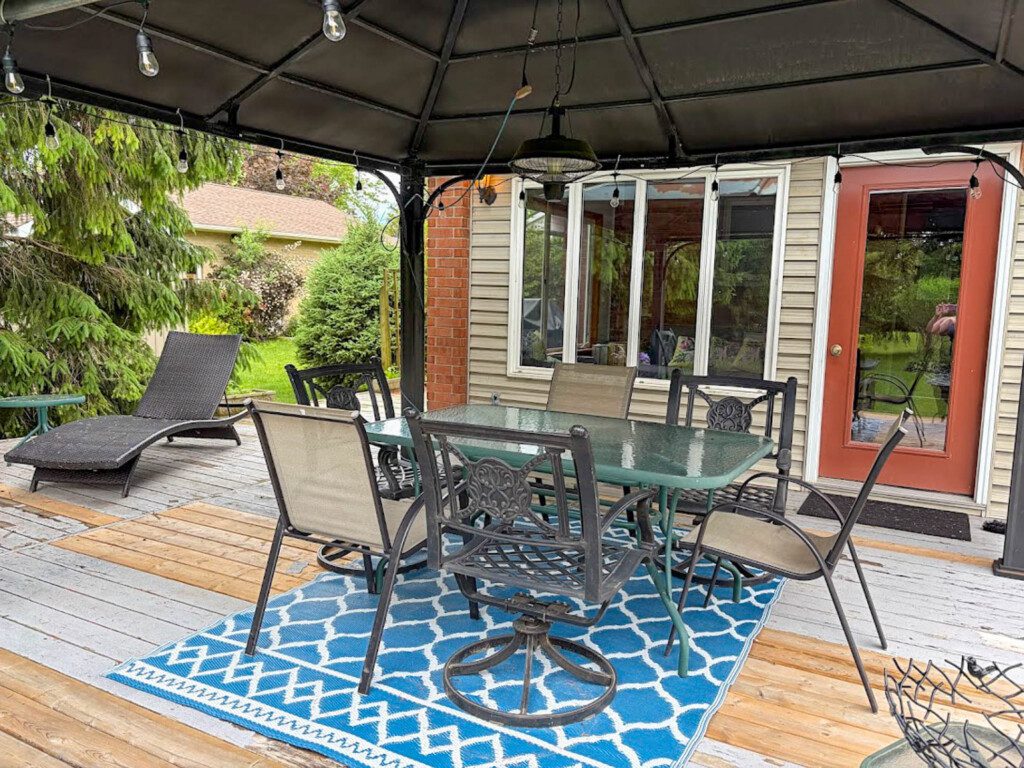 Pine View vacation rental pet friendly 3 bedroom bayfield goderich grand bend lake huron kincardine lakefront ontario cottage rental 7 3