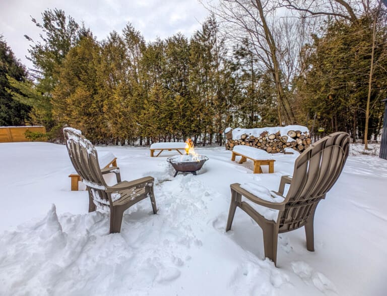 Signal lakeview beachfront cottage vacation rental pet friendly 2bedroom bayfield goderich grand bend lake huron ontario cottage rental 3