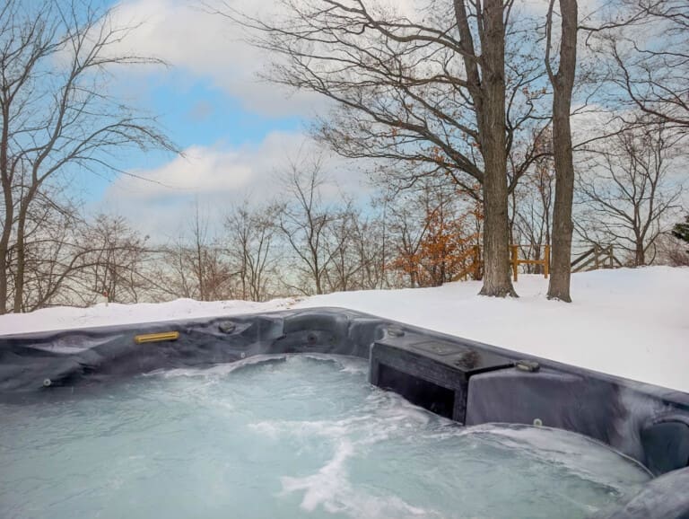 Sunset Serenity lakeview beachfront cottage vacation rental pet friendly 3bedroom bayfield goderich grand bend lake huron ontario cottage rental 2