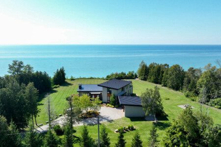 Tranquil Waterside Oasis lakeview beachfront cottage vacation rental pet friendly 7bedroom bayfield goderich grand bend lake huron ontario cottage rental 12