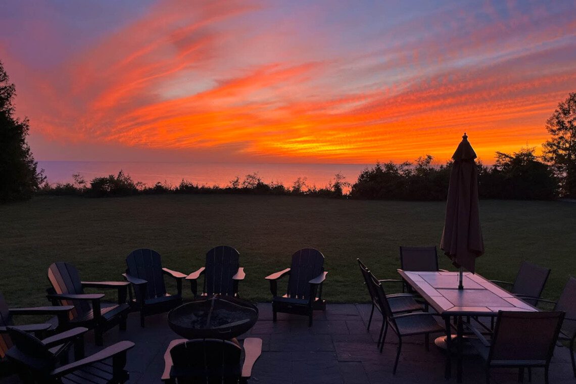 Tranquil Waterside Oasis lakeview beachfront cottage vacation rental pet friendly 7bedroom bayfield goderich grand bend lake huron ontario cottage rental 90