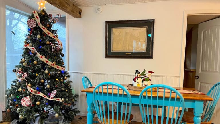 Bedrock vacation rental pet friendly 3 bedroom bayfield goderich grand bend lake huron kincardine inverhuron ontario cottage rental 1