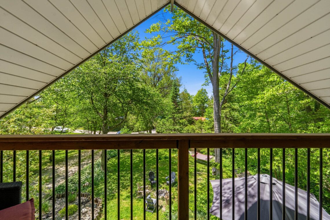 Cottage by the Sea vacation rental pet friendly 3 bedroom bayfield goderich grand bend lake huron kincardine lakefront ontario cottage rental 7 21