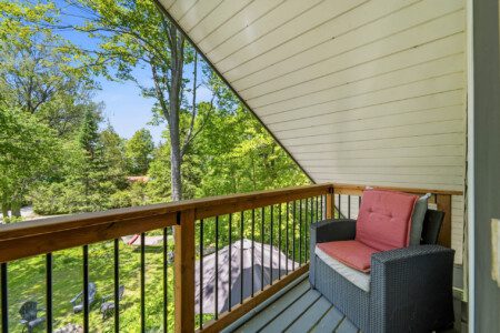 Cottage by the Sea vacation rental pet friendly 3 bedroom bayfield goderich grand bend lake huron kincardine lakefront ontario cottage rental 7 22
