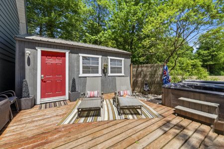 Cottage by the Sea vacation rental pet friendly 3 bedroom bayfield goderich grand bend lake huron kincardine lakefront ontario cottage rental 7 33