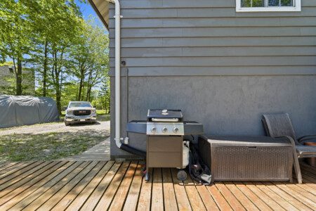 Cottage by the Sea vacation rental pet friendly 3 bedroom bayfield goderich grand bend lake huron kincardine lakefront ontario cottage rental 7 34