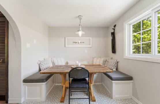 Cottage by the Sea vacation rental pet friendly 3 bedroom bayfield goderich grand bend lake huron kincardine lakefront ontario cottage rental 7 38