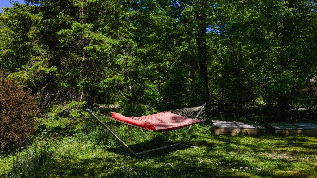 Cottage by the Sea vacation rental pet friendly 3 bedroom bayfield goderich grand bend lake huron kincardine lakefront ontario cottage rental 7 4