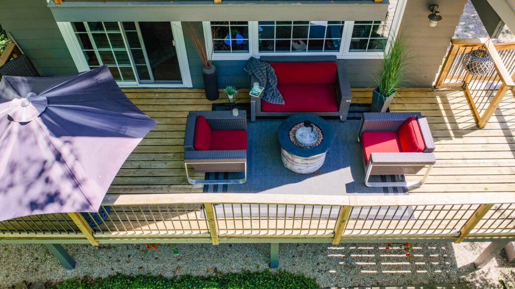 Cottage by the Sea vacation rental pet friendly 3 bedroom bayfield goderich grand bend lake huron kincardine lakefront ontario cottage rental 7 5
