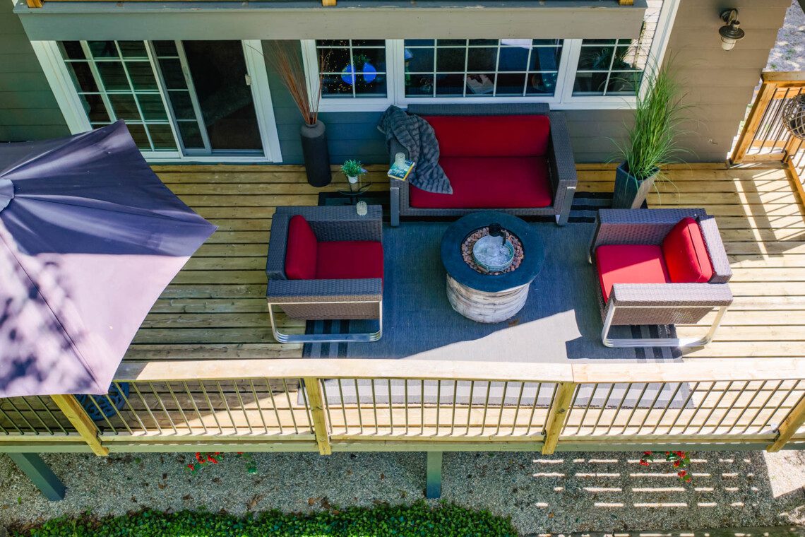 Cottage by the Sea vacation rental pet friendly 3 bedroom bayfield goderich grand bend lake huron kincardine lakefront ontario cottage rental 7 5