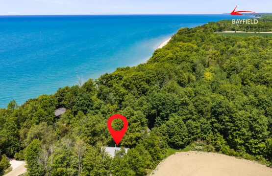 Cottage by the Sea vacation rental pet friendly 3 bedroom bayfield goderich grand bend lake huron kincardine lakefront ontario cottage rental 7 9