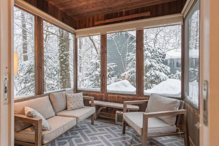WINTER woodpark cottage Pet Dog Friendly 7 bedroom gamesroom cottage vacation rental grand bend grandbend winter christmas lake huron 2