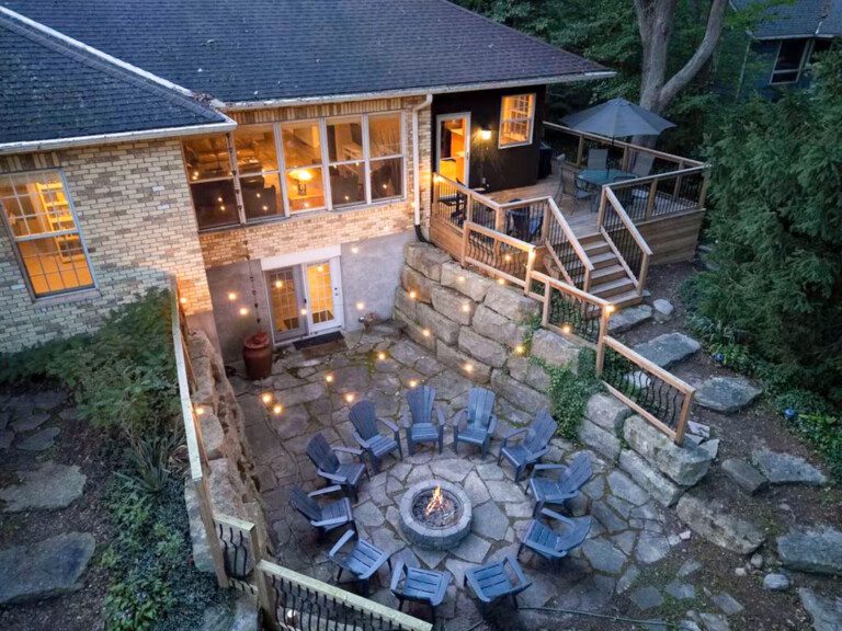 woodpark cottage Pet Dog Friendly 7 bedroom gamesroom cottage vacation rental grand bend grandbend winter christmas lake huron 31