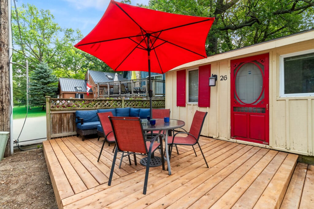 Sunset Shores vacation rental pet friendly 2 bedroom bayfield goderich grand bend lake huron kincardine lakefront ontario cottage rental 7