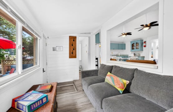 Sunset Shores vacation rental pet friendly 2 bedroom bayfield goderich grand bend lake huron kincardine lakefront ontario cottage rental 7 9