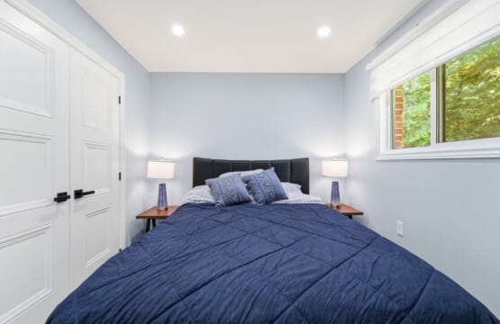 once on lidderdale vacation rental pet friendly 5 bedroom bayfield goderich grand bend lake huron kincardine ontario cottage rental 34