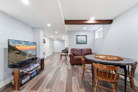 once on lidderdale vacation rental pet friendly 5 bedroom bayfield goderich grand bend lake huron kincardine ontario cottage rental 43