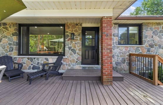 once on lidderdale vacation rental pet friendly 5 bedroom bayfield goderich grand bend lake huron kincardine ontario cottage rental 52